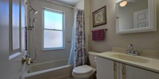 34 N Montgomery Ave Gallery 15