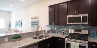 Pacific Heights Apartments Gallery 1