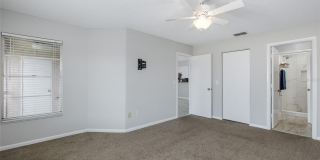 Beautifully Updated Condo Gallery 28