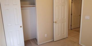 Centennial Hills 3 Bedroom Home! Gallery 9