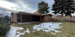 Gorgeous Mid-Century Modern Home Adjacent to BYU Gallery 49