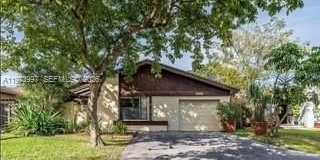 13585 SW 114th Ter Gallery 1