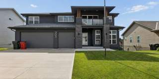 Luxurious 4 Bedroom in Yutan Gallery 1