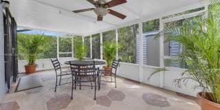 2401 SW 102nd Ave Gallery 21