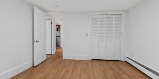 16 Yarmouth St., 1 Gallery 9