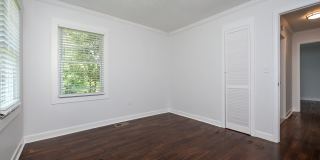 2 Bed, 1 Bath Home in Downtown Greenville Available Gallery 7