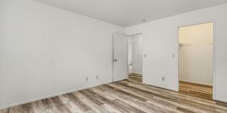FALL IN LOVE with Highland Park Living! Gallery 17