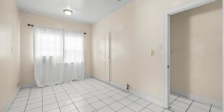 108 South Cummings Street - 1 Gallery 8