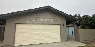 Spacious 3-Bedroom Home with Large Yard, 2-Car Garage & Modern Updates! Gallery 1
