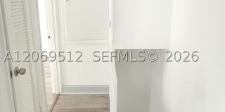 5960 NE 5th Ct Gallery 9