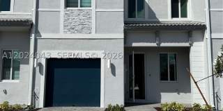 663 SE 13th St Cir Gallery 1