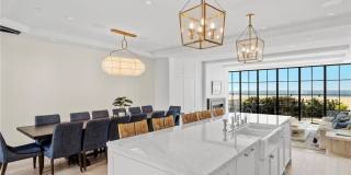 2428 The Strand Gallery 20