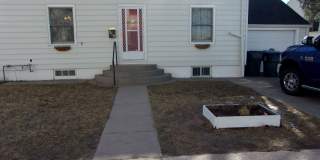 Pet friendly spacious home with new paint . Gallery 1