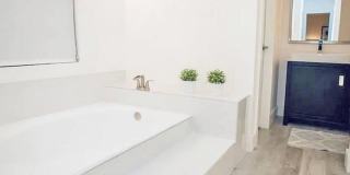 1919 Sunrise Key Boulevard, Fort Lauderdale, FL 33304 - 3817 Gallery 12