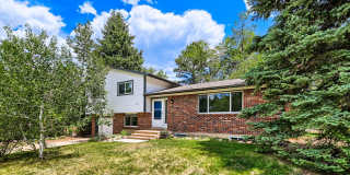 Beautiful 3-Bedroom Home with Large Backyard & Mountain Views Gallery 34
