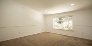 24512 Pat Place Gallery 23
