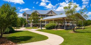 The April at Canyon Lake Gallery 1