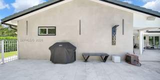 1001 NW 4th Ct Gallery 56