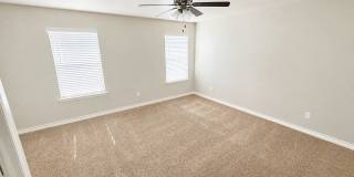 SPACIOUS 3BED/3/5BATH/2GARAGE TOWNHOME - 6040 24th Street Gallery 5