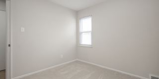 26351 Farringdon Ave Gallery 17