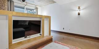 Modern Industrial Condo in the Heart of Downtown San Diego – Walk to Petco Park & Waterfront Gallery 16