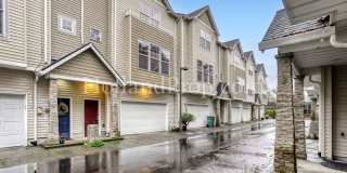 Charming 3-level townhome ideally located in the heart of Beaverton! Gallery 1