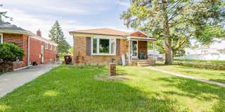 Charming 3-Bedroom Ranch in the Heart of Garden City Gallery 38
