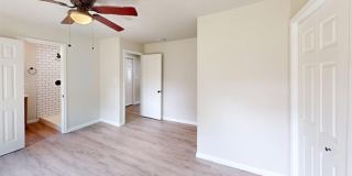 519 E Gandy Street Gallery 8