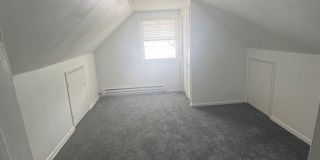 Spacious Two-Bedroom Unit in a Charming Property – Available Now! Gallery 21