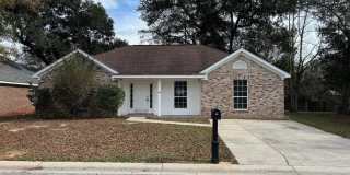 112 Cluster Oaks Court Gallery 1