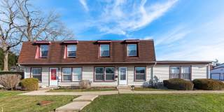 Townhouse in Hoffman Estates Gallery 1