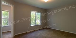 Fantastic 4 bedroom, 2 bathroom home in great location! Gallery 25