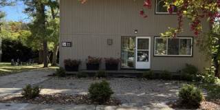 1712 Traver Road Gallery 1