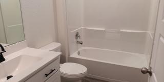 Beautiful 3 bedroom, 2 bathroom in Rio Rancho! Showings available NOW! Gallery 13