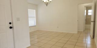 Duplex for rent with a pool Gallery 20