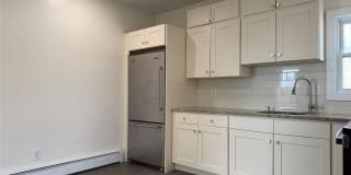 155 N Clinton Street Gallery 7