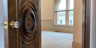 3 PICCADILLY Street W Gallery 3