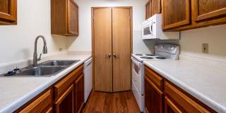 Oakland Pointe Gallery 11