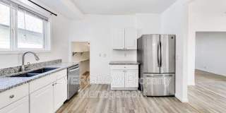 1830 Orleans Street Gallery 15