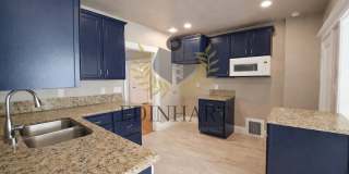 1105 North College Avenue Gallery 10