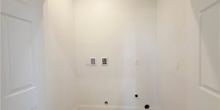 8153 Banana Avenue Gallery 24