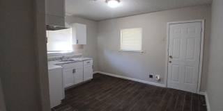Renovated 2 bedroom 1 bath Duplex - Open To Section 8 - $99 Move In Special Gallery 9