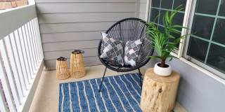 Lenox West Luxury Apartments Gallery 16