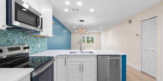 256 Lake Meryl Drive Gallery 1