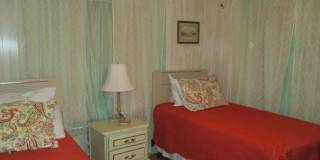 7915 SE Independence Avenue Gallery 13