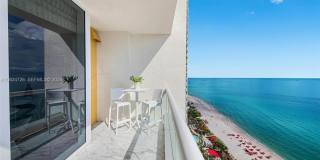 17875 Collins Ave Gallery 29