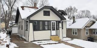 Classic 1.5 story Florence home Gallery 1