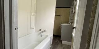 3 Bdrm Newly Renovated Gallery 12