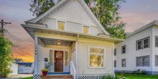 Hamline University- Large and Spacious 6 Bedroom- June Move In Gallery 1