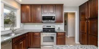 Charming 3BR House in East Windsor Gallery 15